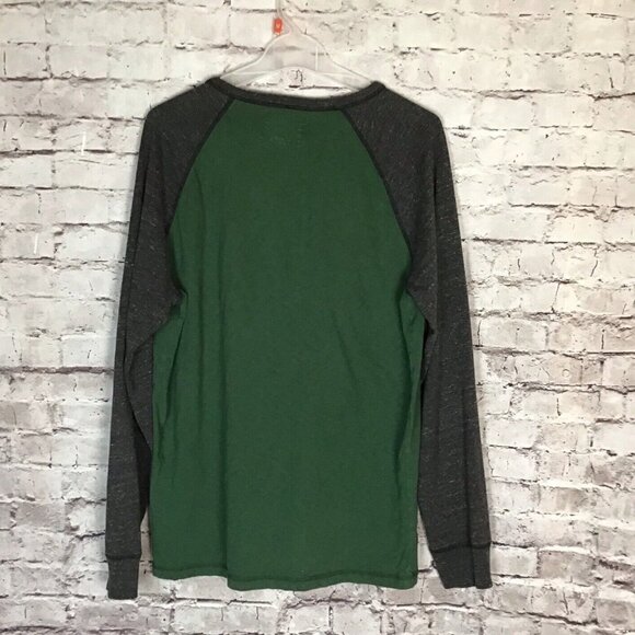 American Eagle Men's Distressed Long Sleeve T-shirt - Picture 6 of 8